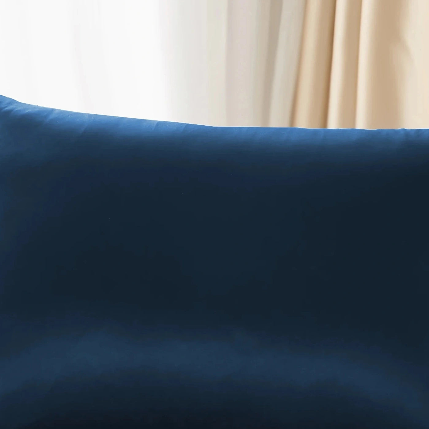 Funda de almohada de seda de morera de 25 momme en color azul noche